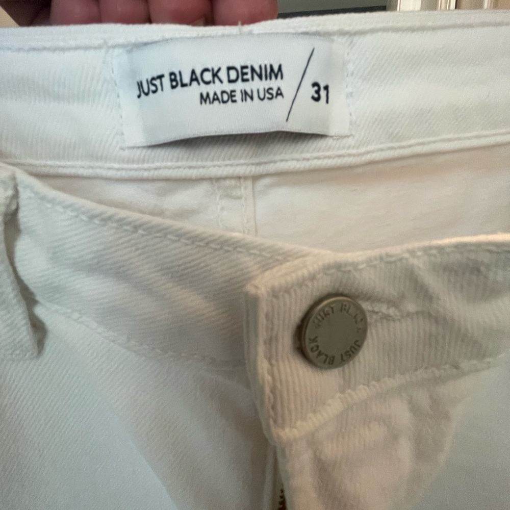 Just Black Denim brand white jeans. 96% cotton/3% elasterell